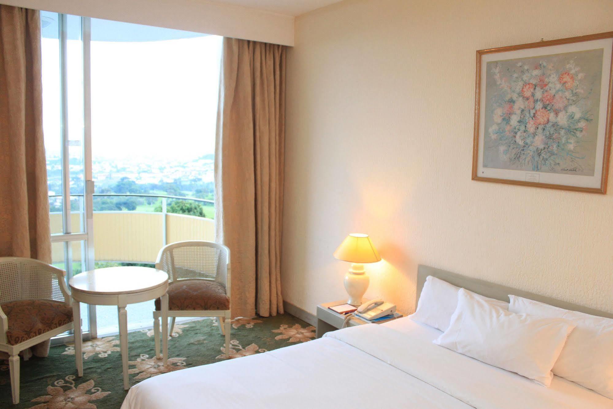 Hotel Mont Febe Yaounde Luaran gambar